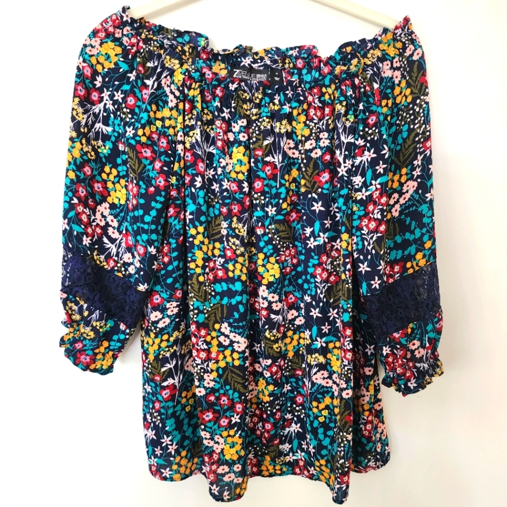 7th Avenue New York & Company size medium floral blouse
